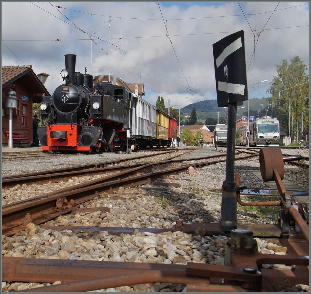 Die B-C DAmpflok G 2x 2/2 105 wartet in Blonay auf die Abfahrt Richtung Chamby. 
4. Okt. 2015