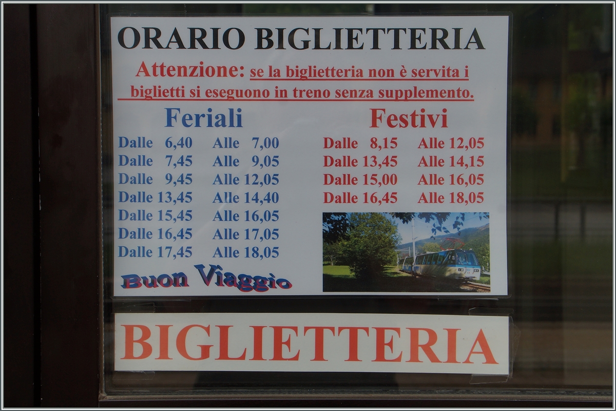 Die Öffnungszeiten des SSIF Bahnhofs von Druogno an der Strecke Domodossola - Re - Locarno.
13. Mai 2015