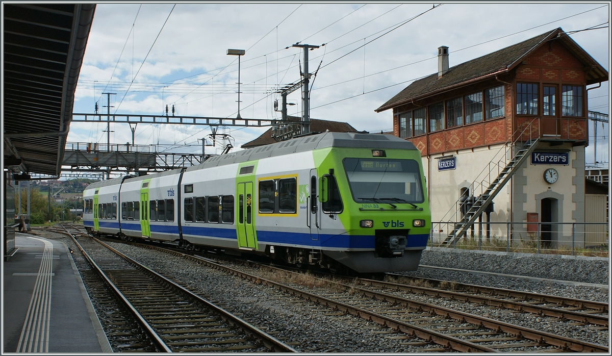 Ein BLS  Nina  nach Murten in Kerzers. 
2. Okt. 2008