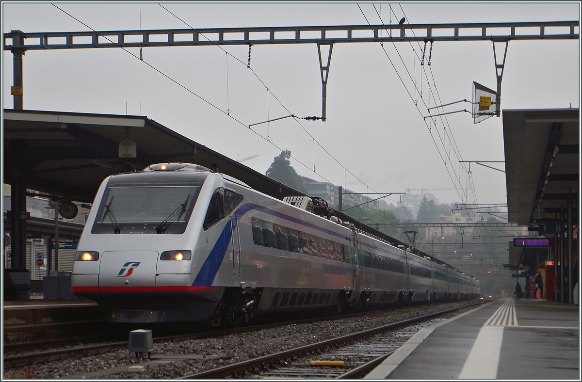 Ein FS ETR 470 als EC 305 auf dem Weg zur EXPO 2015 in Rho Fiera Expo Milano 2015 beim kurzen Halt in Lugano 
1. Mai 2015