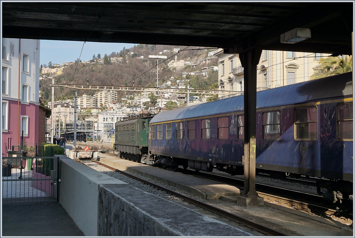 Ein Hauch Nostalgie, wie früher, als ein Schnellzug mit Kurswagen aus dem Norden sein Ziel Locarno erreichte...
22.03.2018