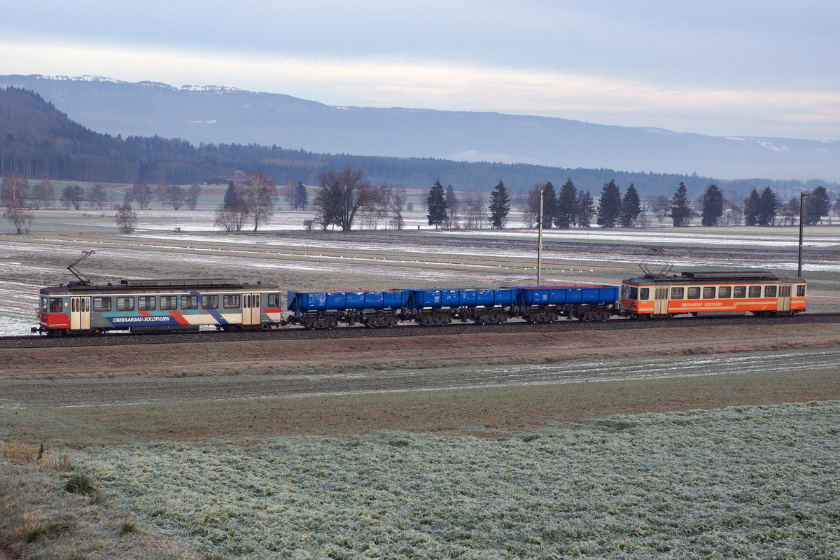Jahresrückblick 2016
von Walter Ruetsch, Riedholz
Januar
ASm/BTI:  Zwischen Siselen und Brüttelen fanden am 26. Januar 2016 Probefahrten mit den Be 4/4 304 und  Be 4/4 302, ehemals SNB,  und den bei der RhB in Landquart frisch revidierten Fa 73 – 75 statt.
