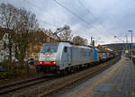Die an die LINEAS Group NV/SA vermietete Railpool 186 445-3 (91 80 6186 445-3 D-Rpool) fährt am 07.01.2020, eigentlich mehr mit einem KLV-Zug, aber drei Habbins-Schiebewandwagen waren auch dran,
