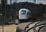 ICE Zürich &ndash; Stuttgart kommt aus Schaffhausen, wo er für einige Kilometer die Hochrheinstrecke der badischen Hauptbahn befährt.