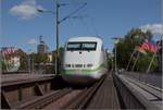 Deutschlands schnellster Klimaschützer zum Fahrgastinformationssystemtest auf Abwegen.