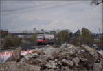 644 040 fährt rheinabwärts über die Autobahnbrücke am Zollhof Rheinfelden.
