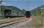 30 ANS CONI'FER /30 Jahre Coni'Fer - Mitten im Jura, auf gut 1000 müM, 467 km von Paris (und ca 400 von Milano) entfernt kreuzen sich in der kleinen Landstation Le Touillon zwei Züge.