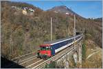Auch Ende 2017 fahren noch  Internationale IR  von Brig nach Domodossola mit EWI/II Kompositionen.