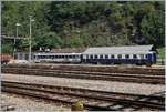 In Biasca steht neben eine Voralpenexpress-Wagen ein weiterer  Schlieren -Wagen, ein ABp (ex ÖBB, mit der Nummer 50 81 84-33 008-4.