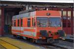 De 4/4 121 der Asm ist ausger�stet mit gro�en Puffern, um aufgebockte Normalspur G�terw�gen besser bedienen zu k�nnen.