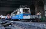 Der Beiwagen des Bhe 2/4 207 wird in Montreux mit Gepäckt für die Sportler verladen, im Hintergrund steht ein weiterer Zug zu diesem Zweck. 
Die  Fléche  wurden gegen das Ende ihrer Einsatzzeit nur noch sporadisch eingesetzt, ein  sicheres  Datum war jeweils der  Rochers de Naye -Lauf bei welchem die Rocheres de Naye-Bahn auf die Triebwagen zurückgriff.

1. Juli 2018