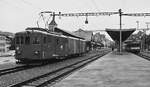 Blick auf den Bahnhof Saignelegier im Sommer 1997: Links De 4/4 411, rechts im Hintergrund ein unbkannter BDe 4/4 I