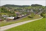 GmP mit A 3/5 705 auf der B�zbergstrecke bei Zeihen anl�sslich des Bahnparkfestes Brugg. Mai 2018. Kaum sieht man, dass eigentlich am anderen Ende die Zuglok f�hrt und A 3/5 705 f�r dieses Jahr wohl ihren letzten Einsatz hatte, da es undichte Stellen gab. Die f�r Herbst geplante Revision muss wohl vorgezogen werden.