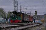 Die G 2/2 N° 4 RIMINI (Baujahr 1900 / Krauss) der Blonay-Chamby Bahn wartet mit einem der letzten Züge der Saison auf die Abfahrt nach Chaulin.