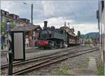 50 Jahre Blonay - Chamby; Mega Steam Festival: Die herrlich aufgearbeitete G 2x2/2 E 164  CP E 164 (1905) von  La Traction  wartet in Blonay mit ihrem Zug auf die Abfahrt nach Chamby.