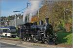 Bei herrlichem Herbstsonnenlicht rangiert die BFD HG 3/4 N° 3 der Blonay Chamby Bahn in Blonay.