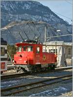 Der 1962 gebaute Brüngibahn ZB Te 171 203-3  Meiringen  rangiert in Meiringen.
