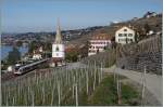 Ein RABe 523 verl�sst Villette VD Richtung Cully.