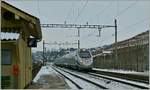 Ein SBB ETR 610 in der CIS-Lackierung auf dem Weg Richtung Milano bei der Durchfahrt in Vilette VD.