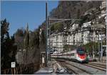 Ein SBB RABe 503 auf der Fahrt Richtung Milano bei der Durchfahrt in Territet.