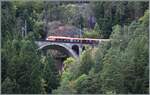 Ein SOB RABe 526  Traverso  ist als  Treno Gottardo  auf oberen Meienreussbrücke unterwegs.