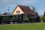 Historische Seethalbahn in Aktion.

E 3/3 3 'Beinwyl' der Seethalbahn f�hrt die Rampe aus Hochdorf Richtung Luzern hoch. Mit im Bild ist der zweiachsige SBB-Gep�ckwagen F 16847. September 2024.