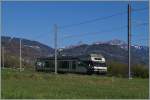 Der CEV/MVR GTW Be 2/6  VEVEY  in Ursprungsfarbgebung auf der Fahrt nach Blonay kurz nach der Haltestelle Château d'Haute Ville.