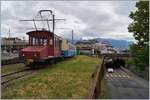 Der aufgebügelte CEV Te 2/2 82 sthet mit den MOB B 211 in Vevey.