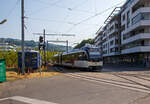 Der MVR (ex CEV) SURF ABeh 2/6 7504  Vevey  erreicht am 28 Mai 2023 als R /(Regionalzug) den Endbahnhof Vevey.