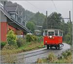 Bei einem Wetter das dem bretonischen Biniou Dm 2/2 N° 2 wohl nicht fremd sein dürfte dieselt die kleine Draisine bei Blonay dem Bahnhof entgegen.