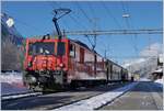 Die GDe 4/4 6005 mit dem  Belle-Epoque  Zug in Saaen.