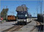 Zwei ziemlich unterschiedliche Ge 4/4 in Chamby: Links die Bernina Bahn Ge 4/4 81 der Blonay-Chamby Bahn und rechts die Ge 4/4 8004 der MOB.