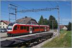 Der NStCM ABe 4/8 407-408 wartet als Regionalzug 127 in La Cure auf die Abfahrt nach Nyon. Bis im September 1958 führte die Strecke weiter bis Morez, das dazugehörige  M  ist heute noch im Namen der Bahn zu finden. 

10. August 2021