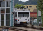 Be 4/4 16 der WSB in Schöftland. August 2024. 

Diese Triebwagen wurden 1978/79 beschafft und erscheinen von aussen für ihr Alter von 45 in einem  erstaunlich gutem Zustand. 