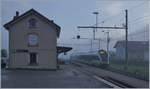 Nachdem der transN RABe 526 074 als Regionalzug 7028 von Neuchâtel kommend in Buttes eingetroffen ist, fährt er als Regionalzug 7033 nach Fleurier zurück.