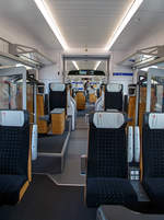 Stadler präsentierte auf der InnoTrans 2018 (hier 18.09.2018) in Berlin den neuen für die SOB (Südostbahn) bestimmten 8-teiligen elektrischen Stadler FLIRT 3 – Traverso (94 85 7