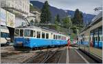Flankiert von den beiden noch bei der MON MVR verbliebemem GTW Be 2/6 7001 und 7004 fährt der MOB ABDe 8/8 4002 VAUD in die Abstellanlage von Montreux.