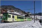 Der von Aigle in Le Sépey einfahrende ASD Regionalzug nach Les Diablerets besteht zwar nur aus den beiden Triebwagen BDe 4/4 401 und 402, und doch hatte er auf dem Bild kaum Platz gefunden.