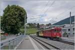 Der Blonay-Chamby RhB ABe 4/4 I N°35 wartet mit seinem Riviera Belle Epoque in St-Légier Gare auf den Gegenzug.