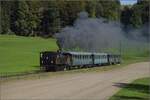 Dampftage Huttwil.

Ed 3/4 2 der Solothurn-Münster-Bahn auf dem Weg nach Sumiswald-Grünen. Breite/Dürrenroth, Oktober 2023.
